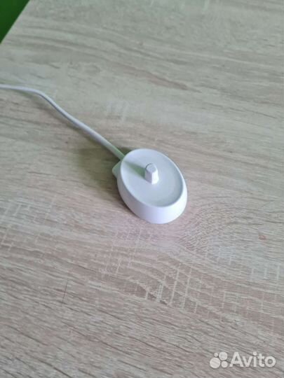 База-зарядка фирменная щетки Oral B