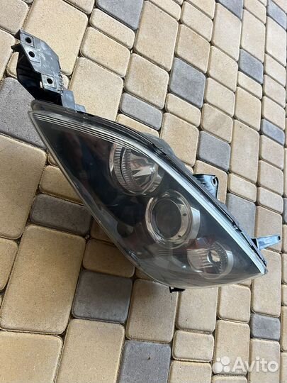 Продам фары mazda 3 2007 год цена за 2 шт