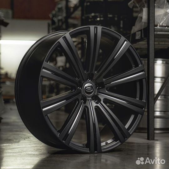 Кованые диски Gard R24 5X120 на Range Rover Vogue