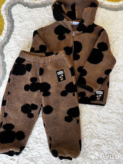 Детский флисовый костюм zara