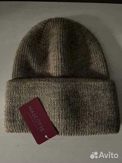 Женская шапка