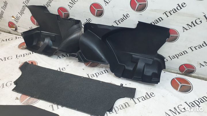 Обшивка багажника на Mercedes-Benz W123