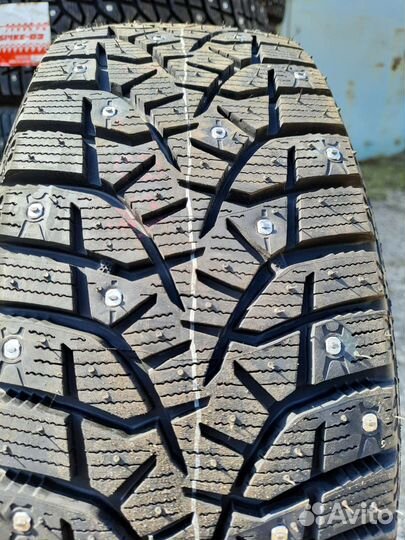 Bridgestone Blizzak Spike-02 185/60 R15 84T
