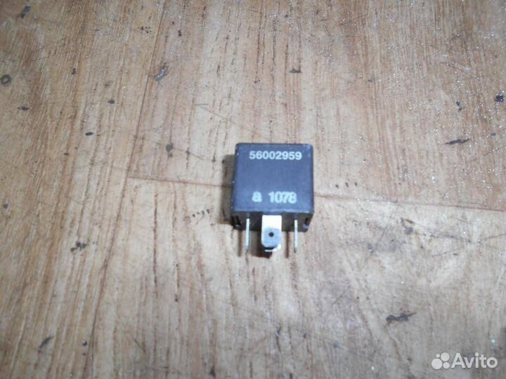 Реле Jeep Cherokee (XJ) 1990-2001