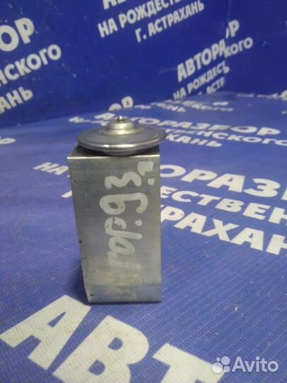 Клапан кондиционера Honda Vigor седан G25A 1995