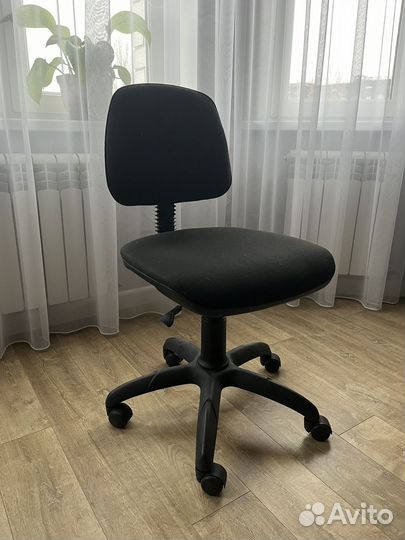 Компьютерное кресло