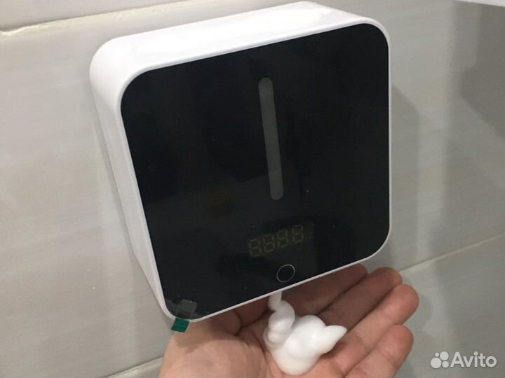 Автоматический дозатор диспенсер для мыла