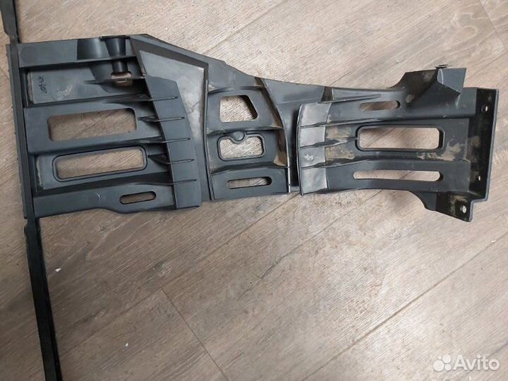 Кронштейн Mercedes S 500 4Matic W221 273 968 2008