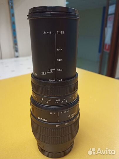 Объектив Sigma AF 70-300mm f/4-5.6 DG macro Sony