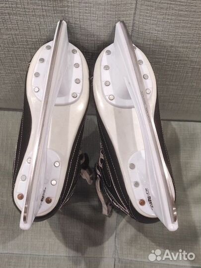 Коньки хоккейные (40 размер)