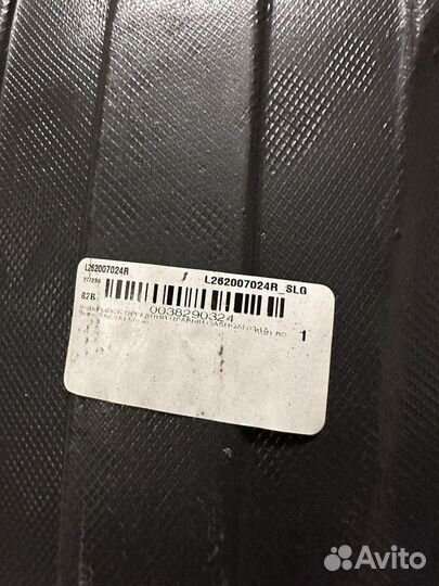 Подкрылок передний правый nissan qashqai j10