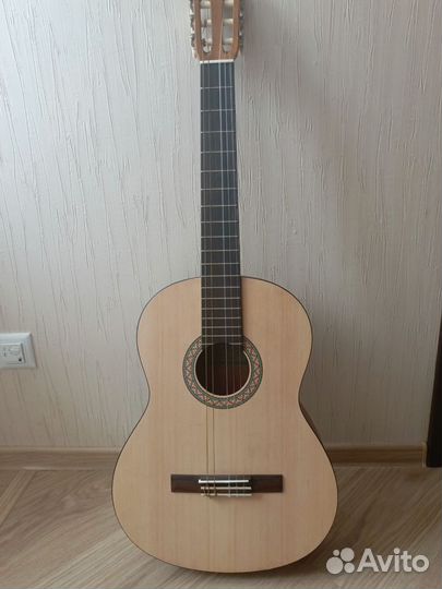 Акустическая гитара yamaha c40m