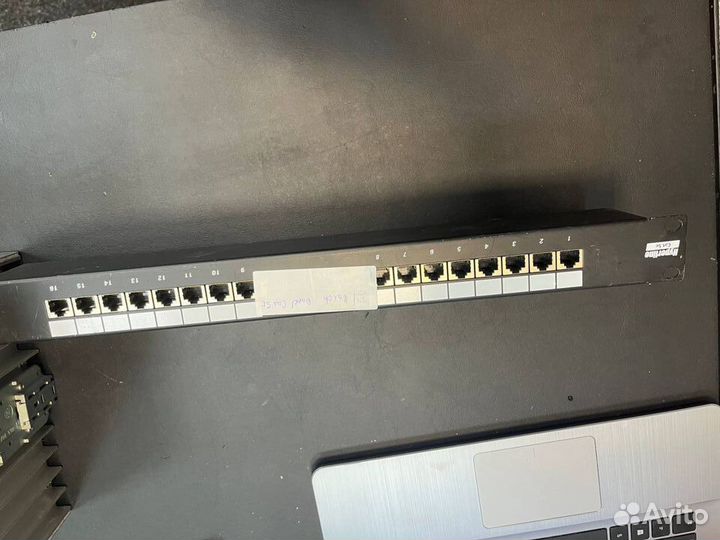 Patch Panel HyperLine Cat 5E 16xPin