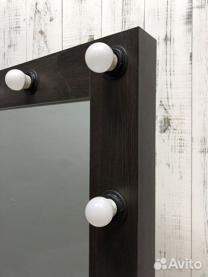 Зеркало с подсветкой