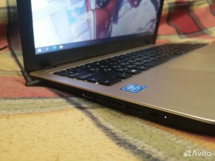 VivoBook. 15,6' Intel/4gb/ssd/Intel hd505