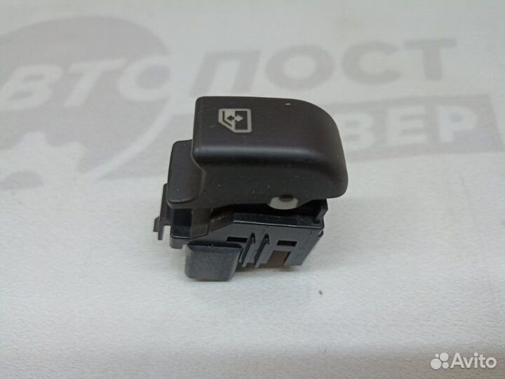 Кнопка стеклоподъемника задняя правая Geely