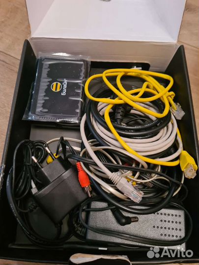 Цифровая тв приставка и роутер wifi