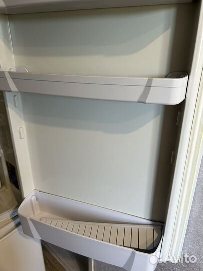 Холодильник бу Indesit mb16r