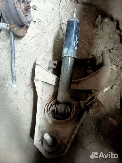 Нижний и верхний рычаг ваз 2107