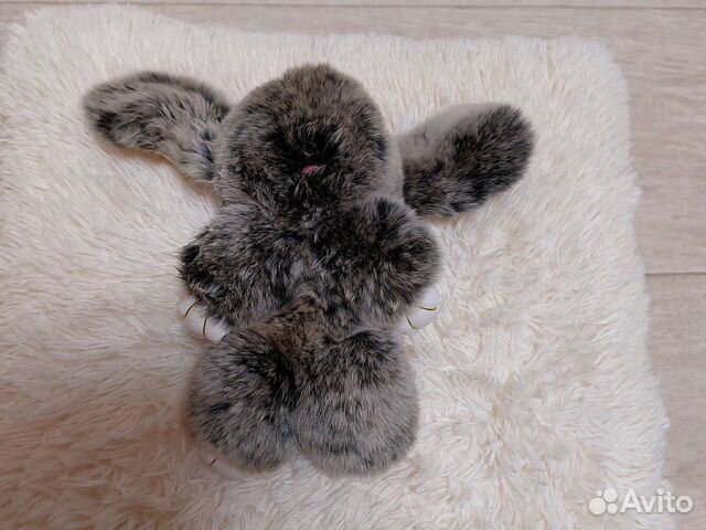 Кролик-брелок из натурального меха