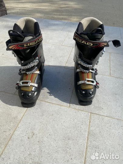 Горнолыжные ботинки, горные лыжи