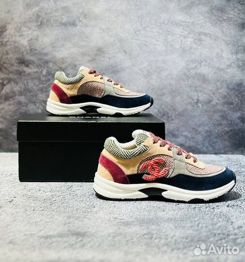 Женские кроссовки chanel