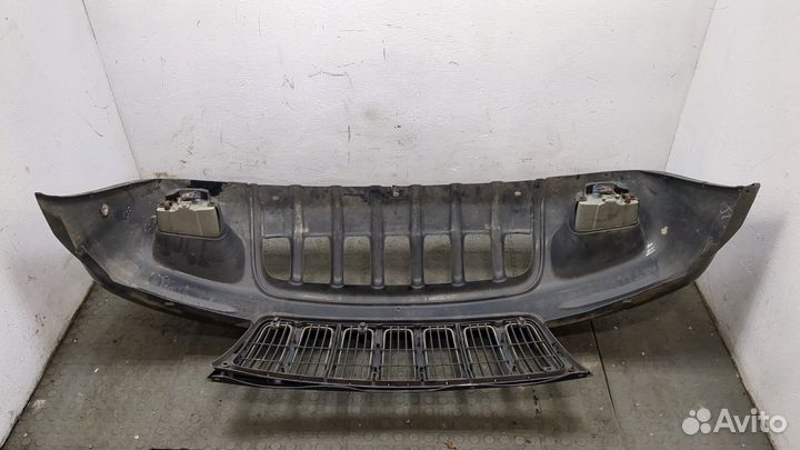 Бампер передний Jeep Grand Cherokee