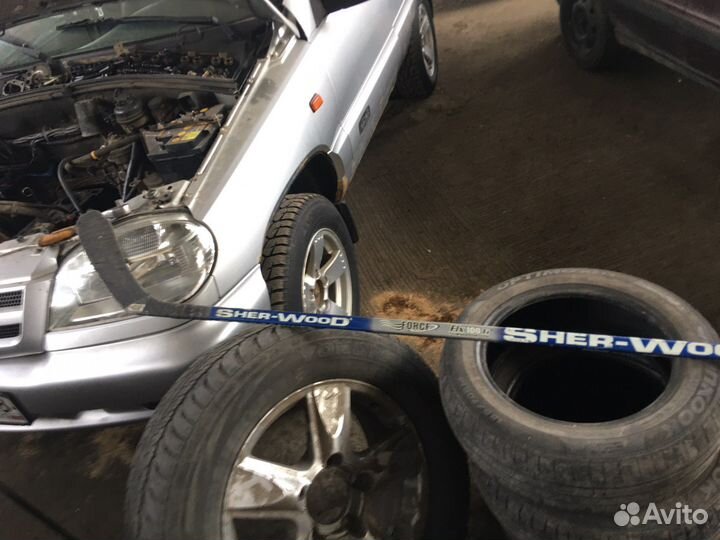 Клюшка хоккейная правый хват взрослая