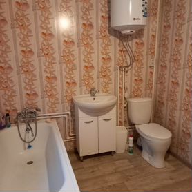 3-к. квартира, 60 м², 1/1 эт.