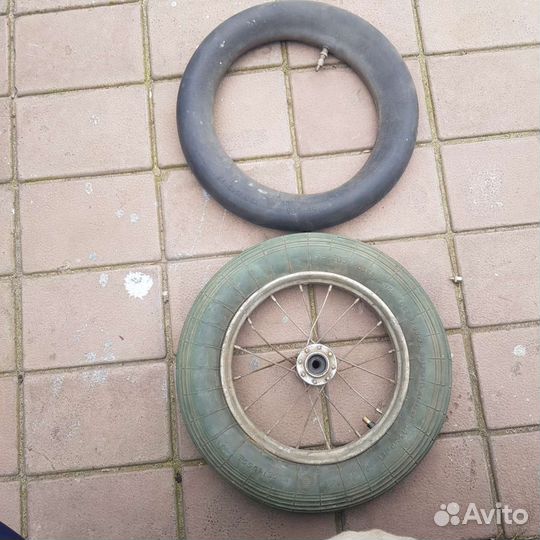 Колесо переднее от детского велика и камера