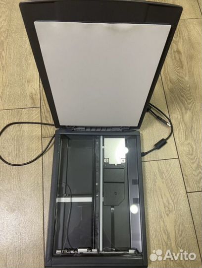 Сканер Canon lide 210
