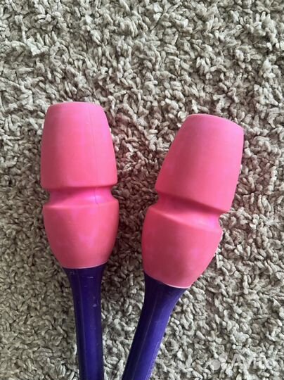 Булавы, скакалки sasaki, одежда для тренировок