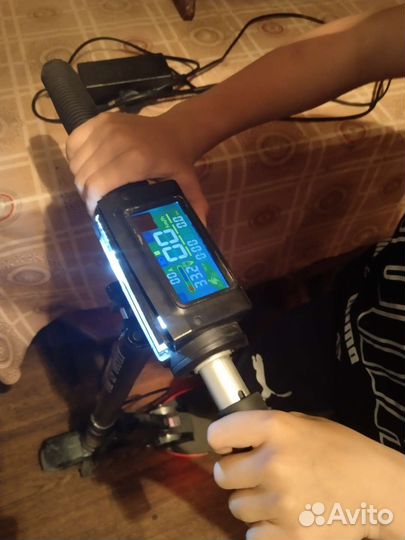 Самокат взрослый электрический бу