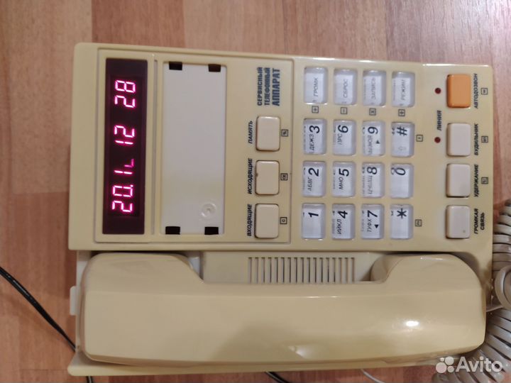 Телефонный аппарат с аон