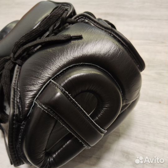 Шлем боксёрский Leaders Professional