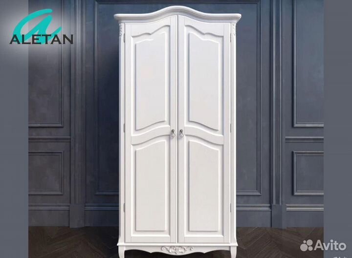 Шкаф распашной 2 двери массив