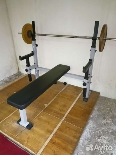 Жимовая скамья