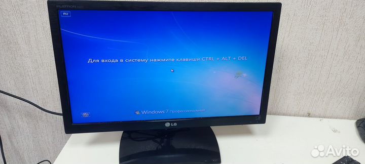 Монитор Samsung 22 дюйма