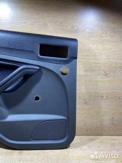 Обшивка задняя левая Ford Focus 2 79125