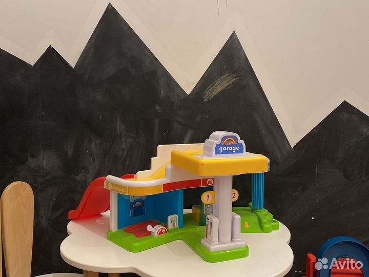 Игровой центр для машинок детский