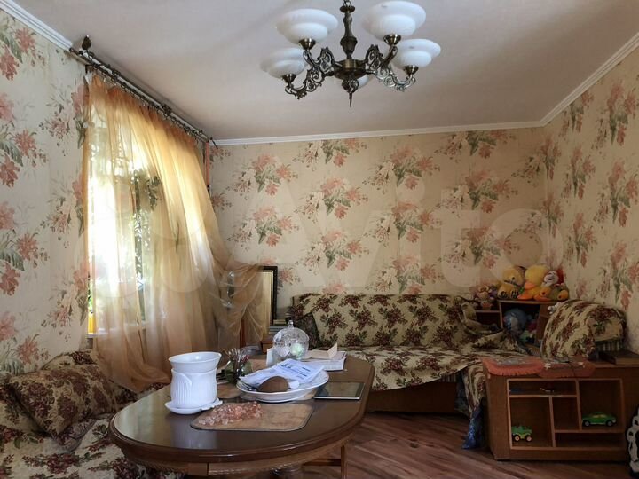 4-к. квартира, 70 м², 1/9 эт.