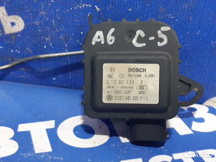 Моторчик заслонок отопителя Audi A6C5 седан 1999