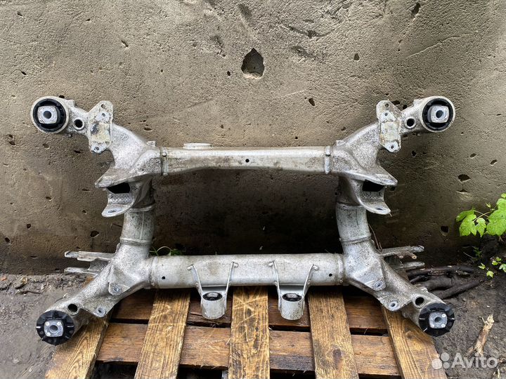 Задний подрамник BMW 5 e60