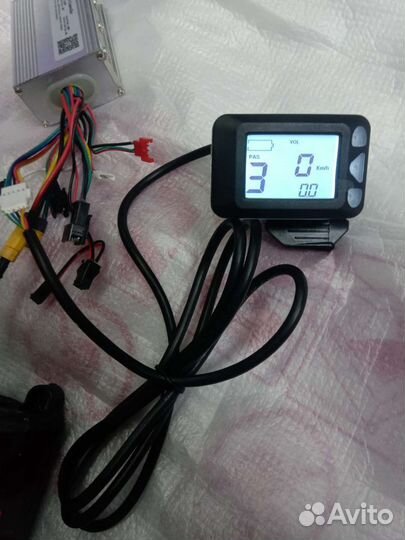 Акселерометр с дисплеем. Курок газа самоката