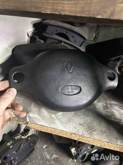Подушка безопасности Renault Clio