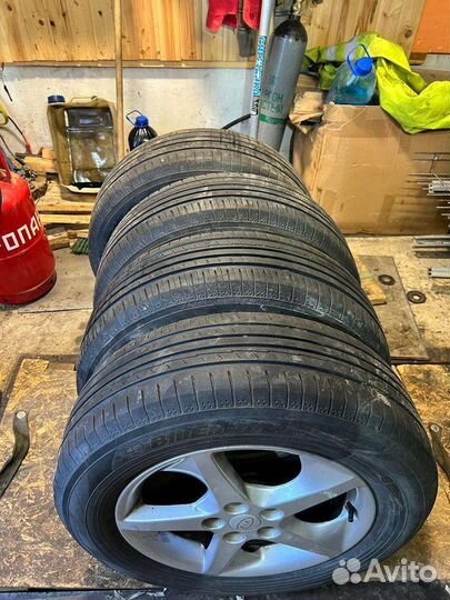 Yokohama BluEarth AE50 215/65 R17 99V