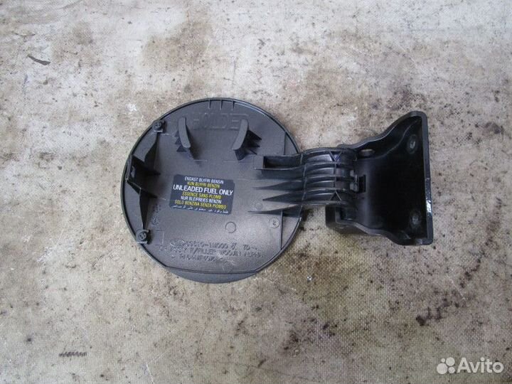 Лючок бензобака Kia Cerato 2009-2013 (695101M000)