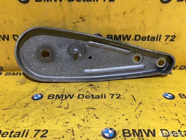 Реактивная тяга задняя левая Bmw 5 E60 M54B30 2004