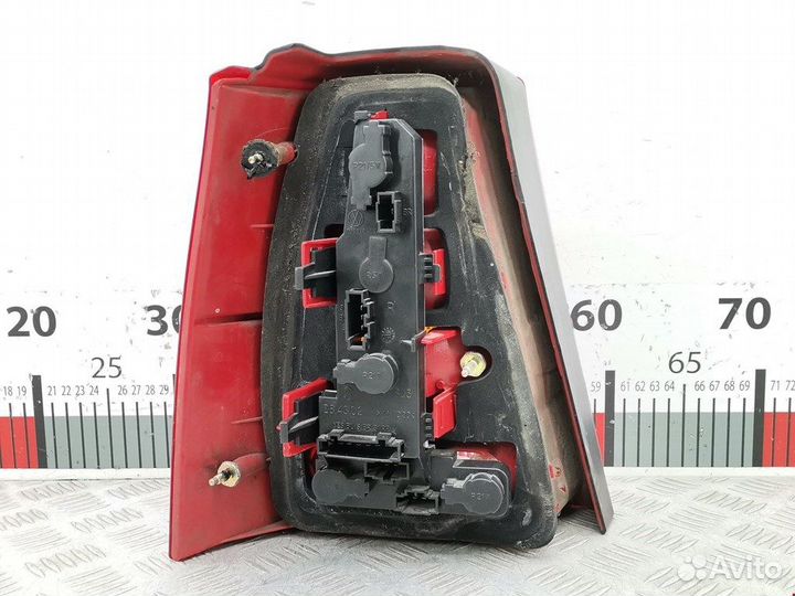 Фонарь задний для Volkswagen Golf 4 1J9945096Q