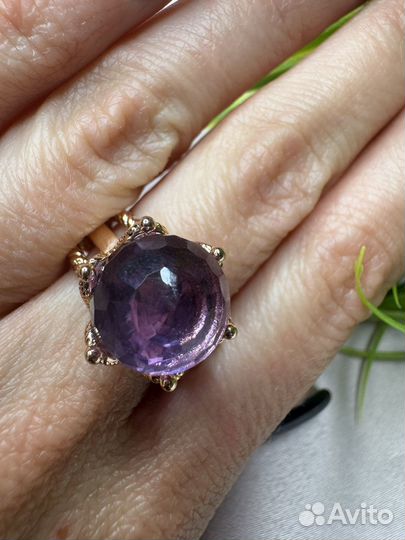Золотое кольцо с крупным аметистом